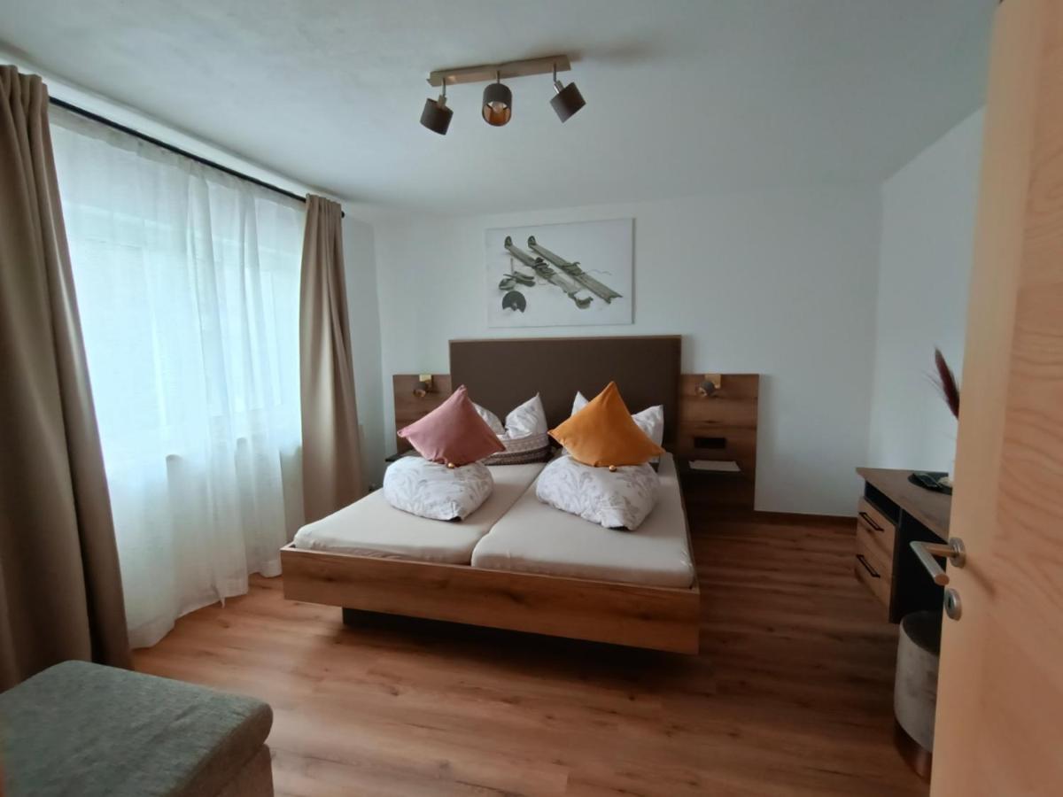 Haus Felix Apartment Pettneu am Arlberg Exterior foto